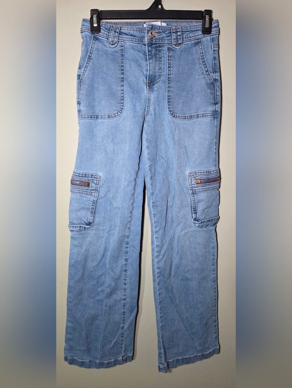 RE Generation by Celebrity Pink Cargo Jeans Size 1/25 Light Wash Wide Leg